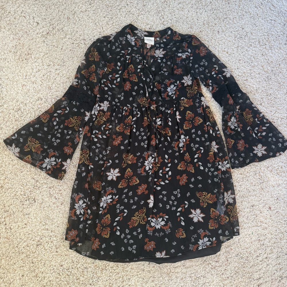 Knox Rose Black Floral Boho Tunic Dress Bell Sleeve Semi Sheer V Neck XS Boho - Picture 2 of 9